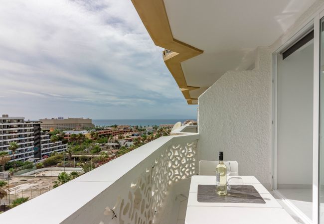 Apartamento en Playa de Las Americas - Playa Honda 1A008