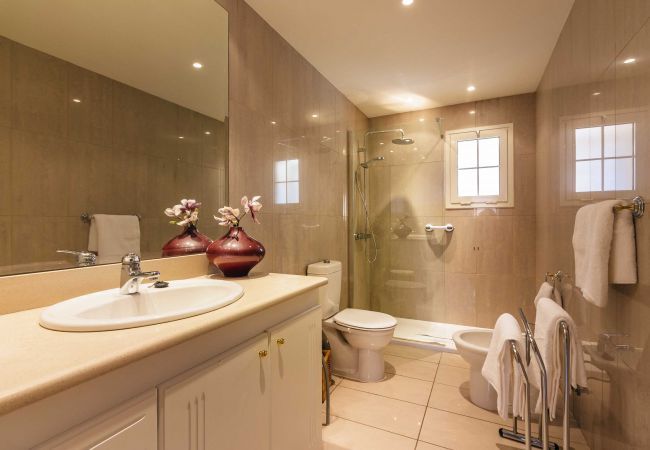 Apartamento en Costa Adeje - TERRAZAS DEL DUQUE II 4A001 Apartamento en Costa Adeje - TERRAZAS DEL DUQUE II 4A001