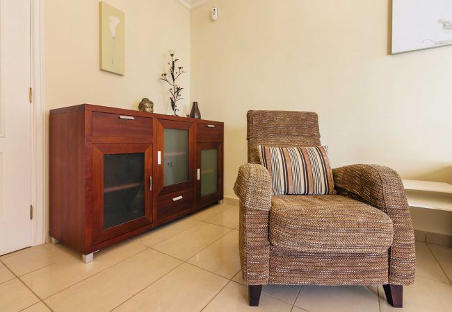 Apartamento en Costa Adeje - TERRAZAS DEL DUQUE II 4A001 Apartamento en Costa Adeje - TERRAZAS DEL DUQUE II 4A001