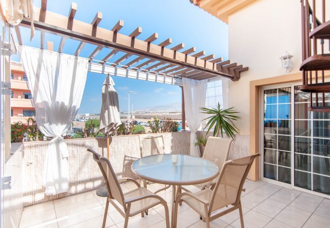 Apartamento en Costa Adeje - TERRAZAS DEL DUQUE II 4A001 Apartamento en Costa Adeje - TERRAZAS DEL DUQUE II 4A001