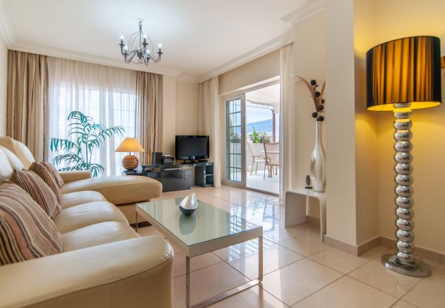 Apartamento en Costa Adeje - TERRAZAS DEL DUQUE II 4A001 Apartamento en Costa Adeje - TERRAZAS DEL DUQUE II 4A001