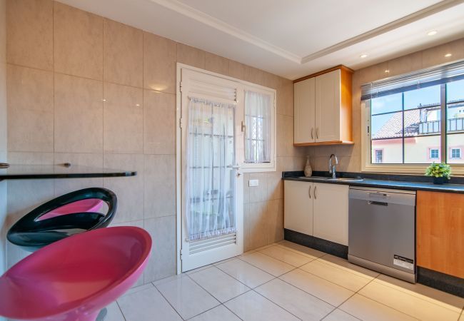 Apartamento en Costa Adeje - TERRAZAS DEL DUQUE II 4A001 Apartamento en Costa Adeje - TERRAZAS DEL DUQUE II 4A001