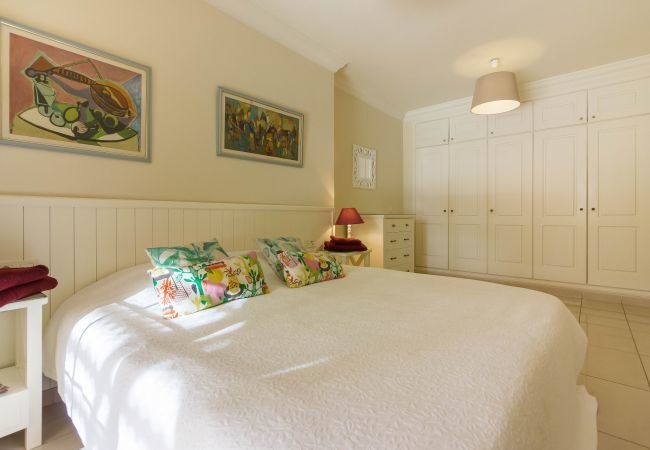 Apartamento en Costa Adeje - TERRAZAS DEL DUQUE II 2A003 Apartamento en Costa Adeje - TERRAZAS DEL DUQUE II 2A003