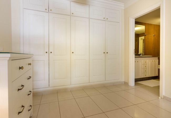 Apartamento en Costa Adeje - TERRAZAS DEL DUQUE II 2A003 Apartamento en Costa Adeje - TERRAZAS DEL DUQUE II 2A003
