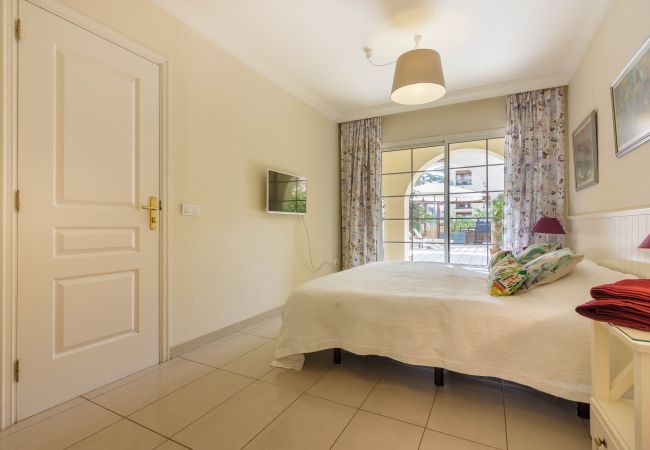 Apartamento en Costa Adeje - TERRAZAS DEL DUQUE II 2A003 Apartamento en Costa Adeje - TERRAZAS DEL DUQUE II 2A003