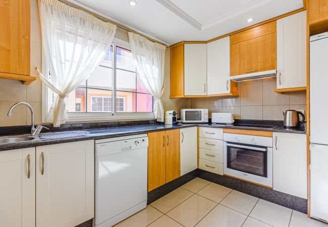 Apartamento en Costa Adeje - TERRAZAS DEL DUQUE II 3A001 Apartamento en Costa Adeje - TERRAZAS DEL DUQUE II 3A001