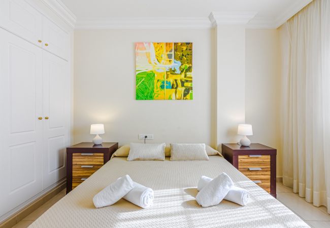 Apartamento en Costa Adeje - TERRAZAS DEL DUQUE II 3A001 Apartamento en Costa Adeje - TERRAZAS DEL DUQUE II 3A001