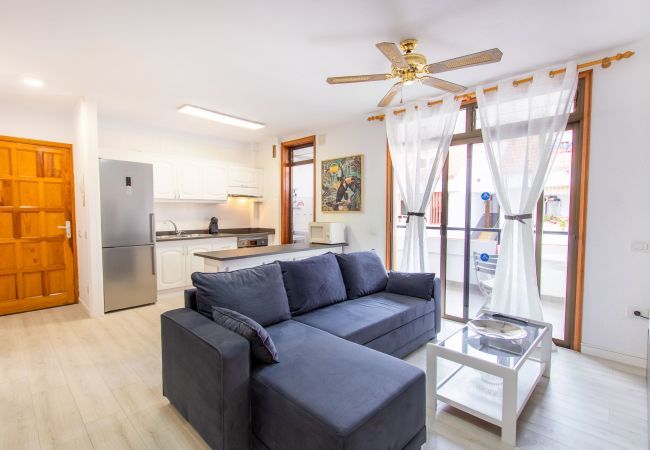 Apartamento en Playa de Las Americas - ALTEMAR 2A004 Apartamento en Playa de Las Americas - ALTEMAR 2A004