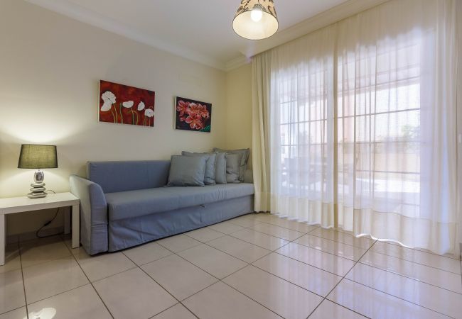 Ferienwohnung in Costa Adeje - TERRAZAS DEL DUQUE II 2A003 Ferienwohnung in Costa Adeje - TERRAZAS DEL DUQUE II 2A003