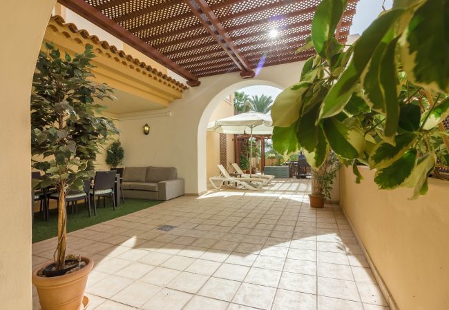 Ferienwohnung in Costa Adeje - TERRAZAS DEL DUQUE II 2A003 Ferienwohnung in Costa Adeje - TERRAZAS DEL DUQUE II 2A003