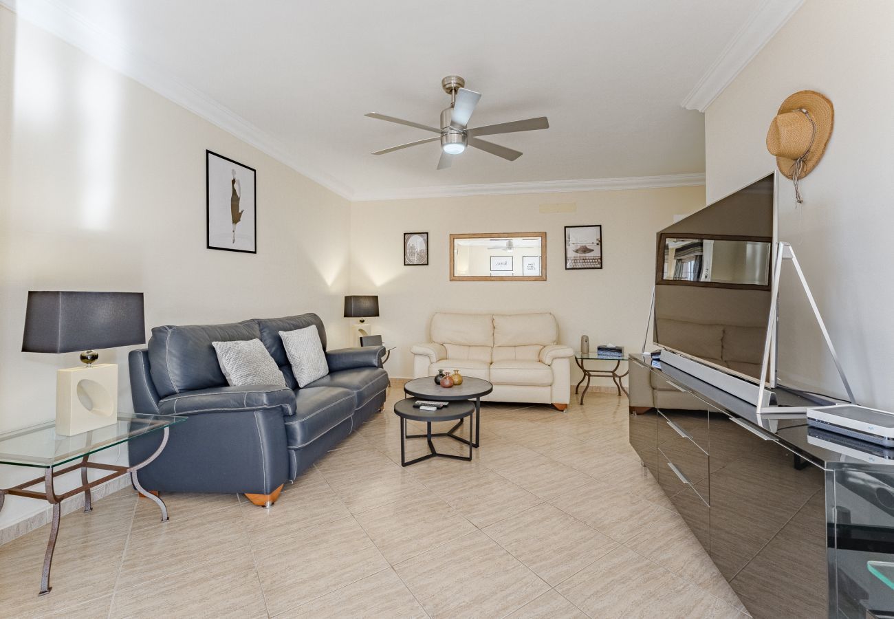 Ferienwohnung in Costa Adeje - TERRAZAS DEL DUQUE II 2A302 Ferienwohnung in Costa Adeje - TERRAZAS DEL DUQUE II 2A302