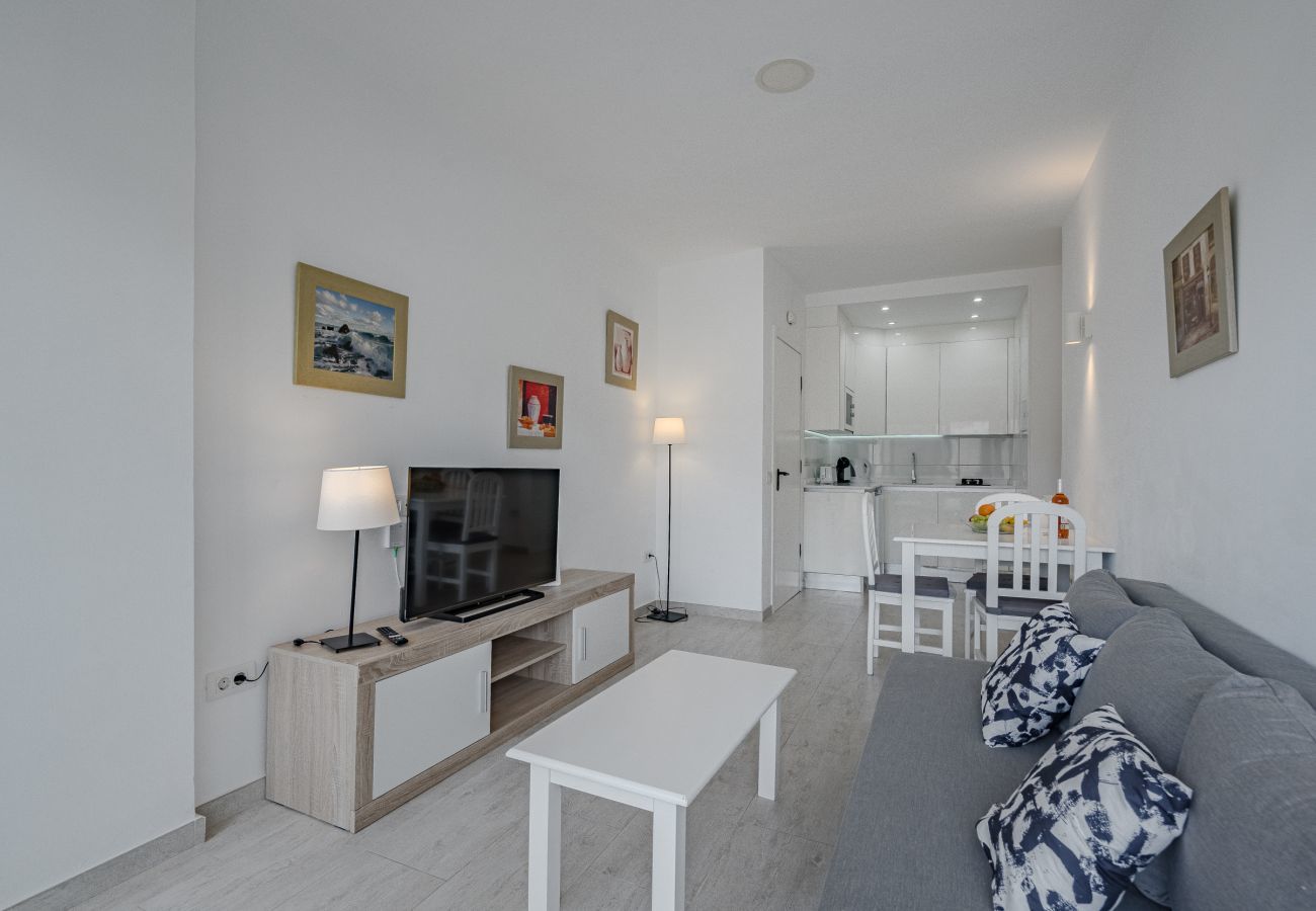Ferienwohnung in Los Cristianos - COSTAMAR 1A013