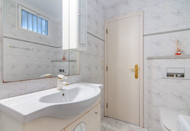 Appartamento a Playa de Las Americas - EL DORADO SEA VIEW 2A015 Appartamento a Playa de Las Americas - EL DORADO SEA VIEW 2A015