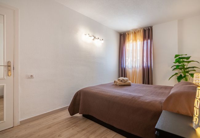 Апартаменты на Playa de Las Americas - TORRES DEL SOL 1A002 Апартаменты на Playa de Las Americas - TORRES DEL SOL 1A002