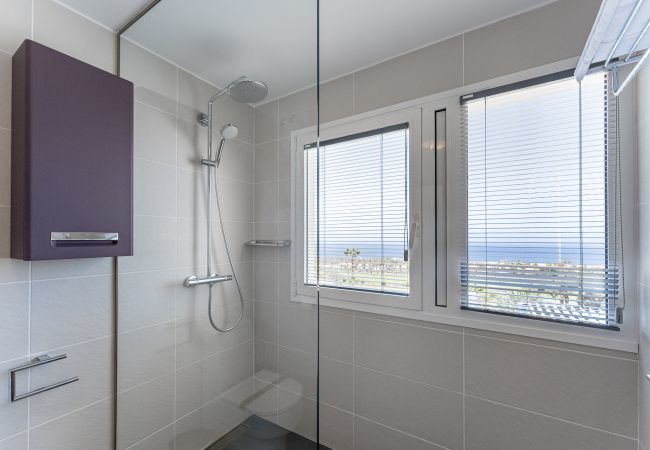 Вилла на La Caleta - Chalet Golf Costa Adeje  3A003 Вилла на La Caleta - Chalet Golf Costa Adeje  3A003