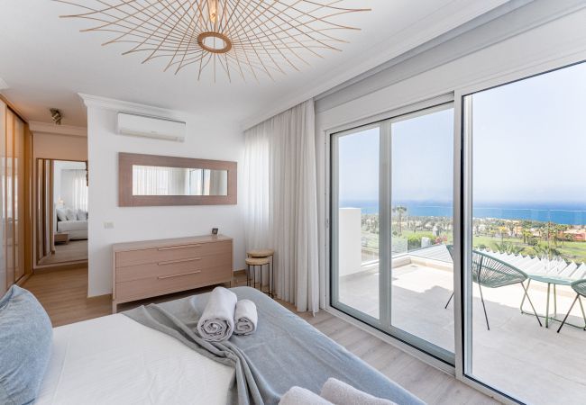 Вилла на La Caleta - Chalet Golf Costa Adeje  3A003 Вилла на La Caleta - Chalet Golf Costa Adeje  3A003