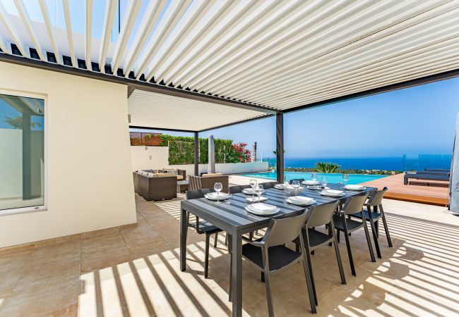 Вилла на La Caleta - Chalet Golf Costa Adeje  3A003 Вилла на La Caleta - Chalet Golf Costa Adeje  3A003