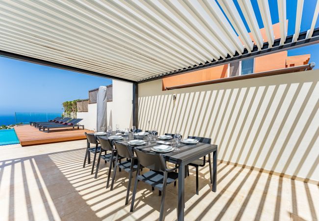 Вилла на La Caleta - Chalet Golf Costa Adeje  3A003 Вилла на La Caleta - Chalet Golf Costa Adeje  3A003