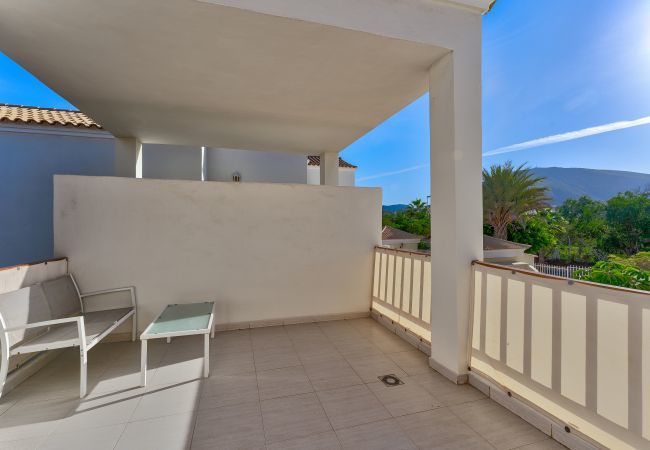 Таунхаус на Playa de Las Americas - CHALET GOLF PLAYA DE LAS AMERICAS Таунхаус на Playa de Las Americas - CHALET GOLF PLAYA DE LAS AMERICAS