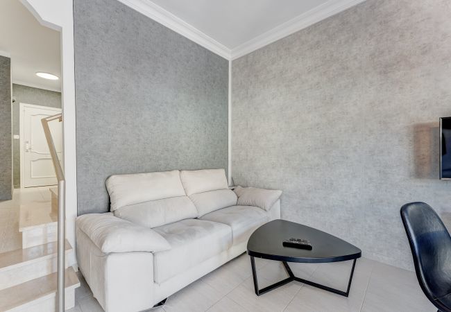 Таунхаус на Playa de Las Americas - CHALET GOLF PLAYA DE LAS AMERICAS Таунхаус на Playa de Las Americas - CHALET GOLF PLAYA DE LAS AMERICAS