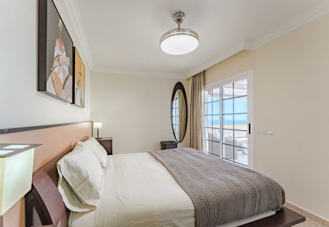 Апартаменты на Costa Adeje - TERRAZAS DEL DUQUE II 2A302 Апартаменты на Costa Adeje - TERRAZAS DEL DUQUE II 2A302