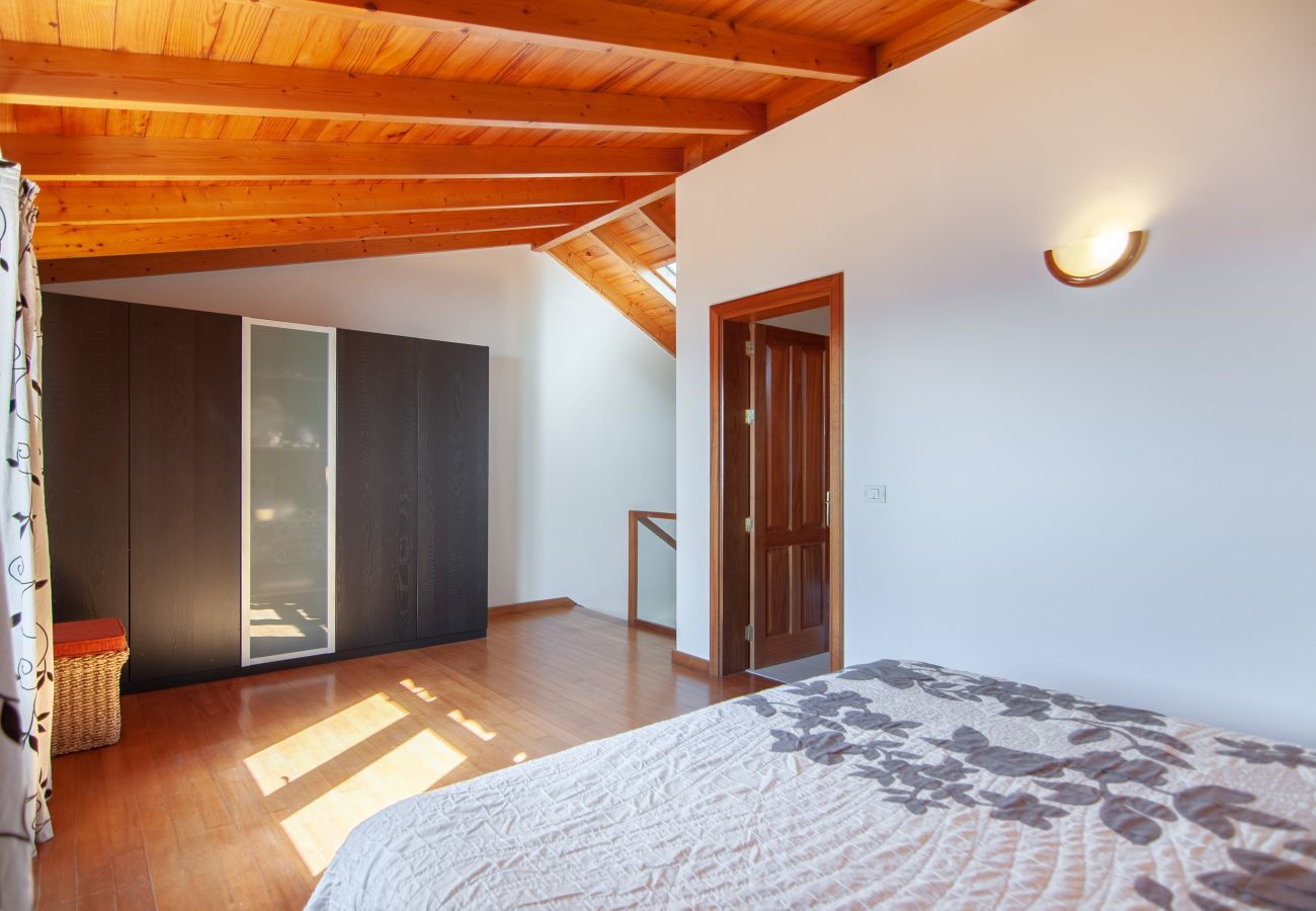 Кондоминиум на Acantilados de Los Gigantes - PENTHOUSE DUPLEX AVENIDA 2A011 Кондоминиум на Acantilados de Los Gigantes - PENTHOUSE DUPLEX AVENIDA 2A011