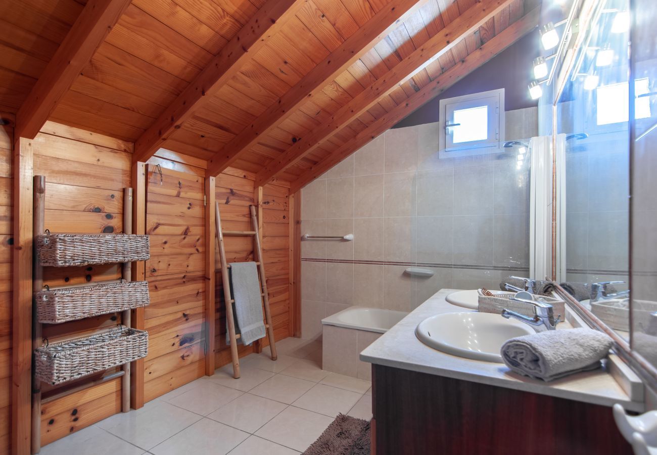 Кондоминиум на Acantilados de Los Gigantes - PENTHOUSE DUPLEX AVENIDA 2A011 Кондоминиум на Acantilados de Los Gigantes - PENTHOUSE DUPLEX AVENIDA 2A011