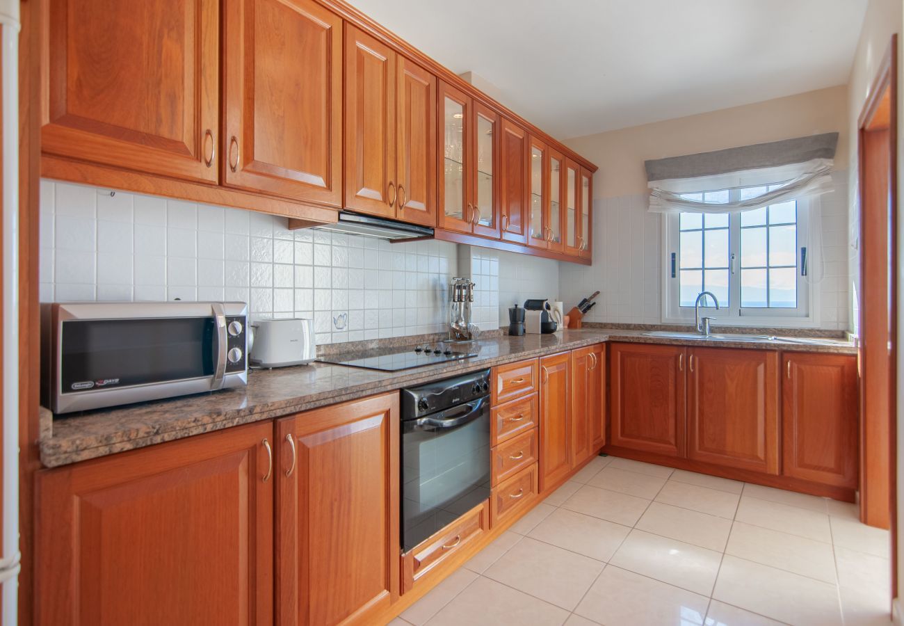 Кондоминиум на Acantilados de Los Gigantes - PENTHOUSE DUPLEX AVENIDA 2A011 Кондоминиум на Acantilados de Los Gigantes - PENTHOUSE DUPLEX AVENIDA 2A011